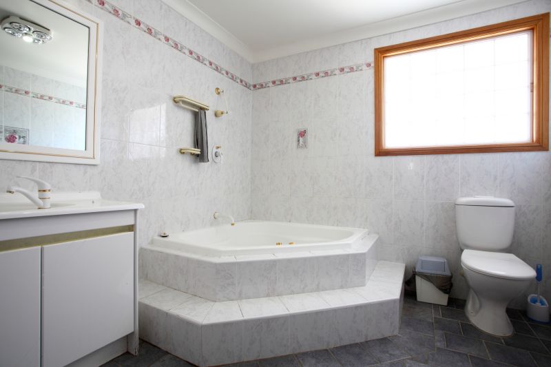 Top Bathtub Installation Companies in Brighton, MI